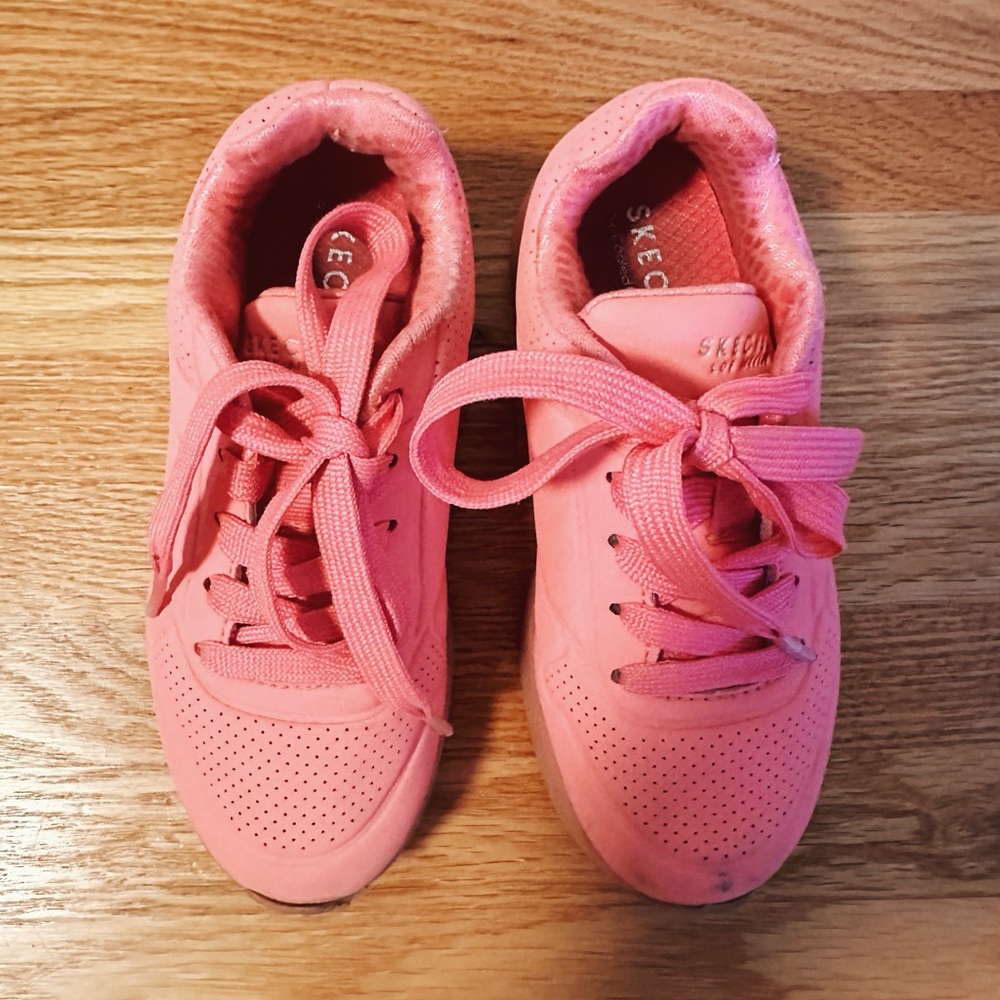 COPY - Skechers Unisex-Child Uno Ice Sneaker in Neon Pink - Picture 7 of 8